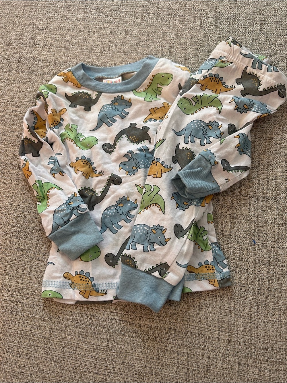 Swiggles Kids Dinosaur Pajama Set in Blue, Green, Yellow. Size 12M